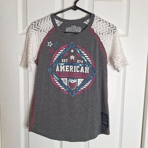 American Fighter Gray and White Tee Size Medium